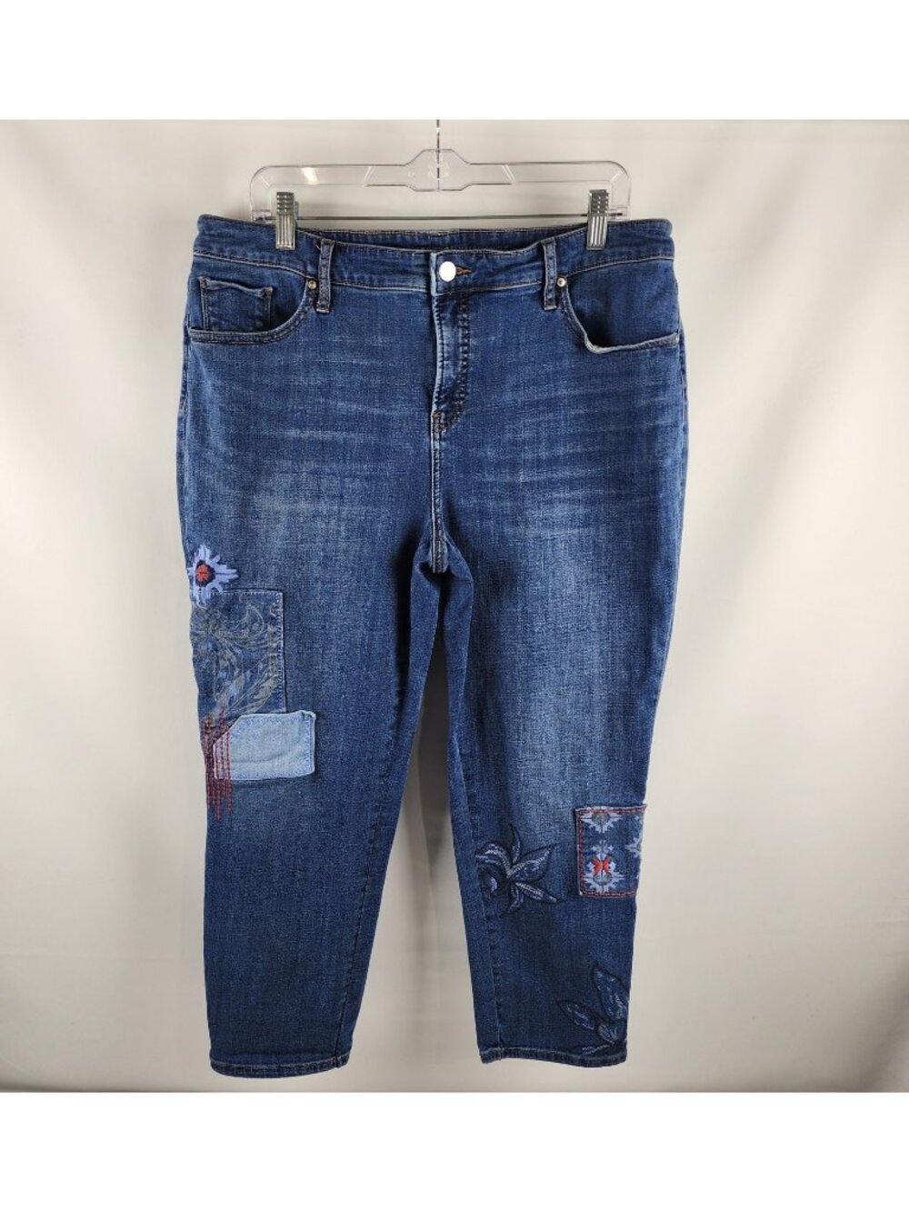 Chicos Jeans Women 16P Blue So Slimming Girlfriend Embroider Crop Denim (36x24)
